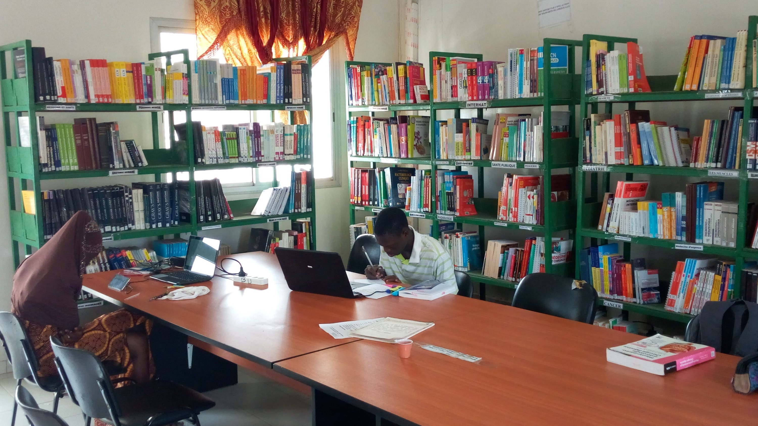 Bibliothèque UFR Santé